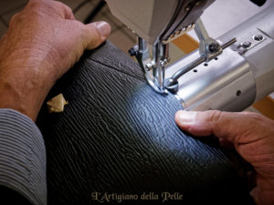 Stitching Leather Bag - Cucitura borsa in pelle